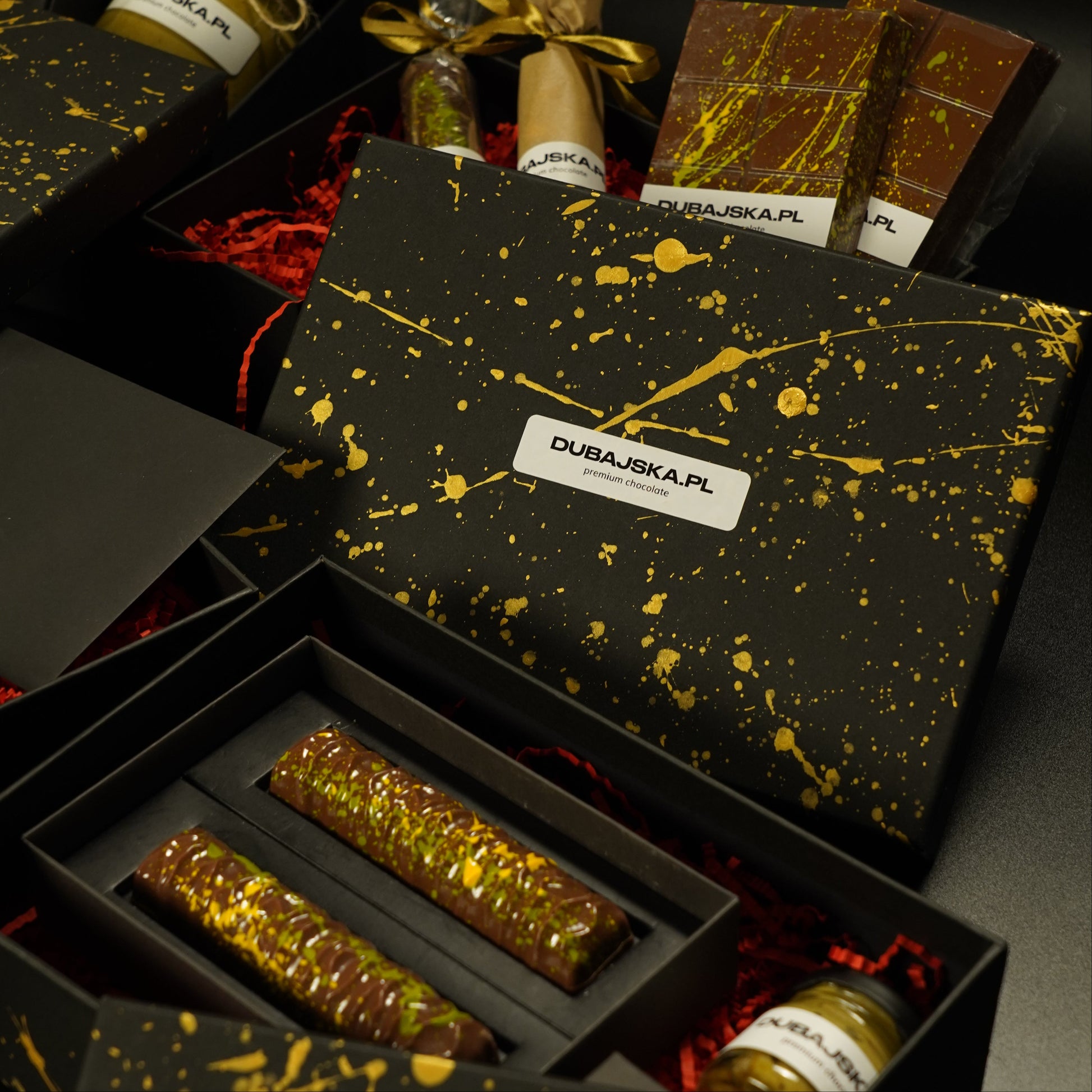 pudełko Drip Box Gold otwarte z batonami